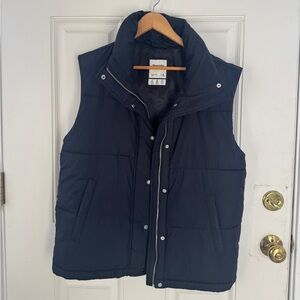 Abercrombie Woman’s Puffer Vest - Black